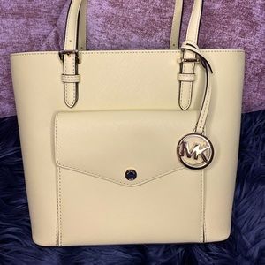 Michael Kors pocket tote medium